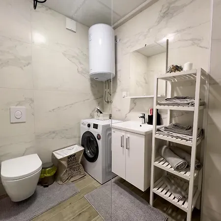 Apartment Paradise 55 *